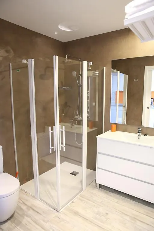 Maddiola Apartment أوريو